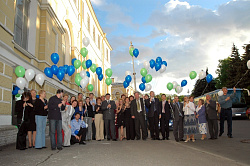 2 июня 2005 года «Конфлекс» ждал гостей в Ренессанс Балтик Отеле